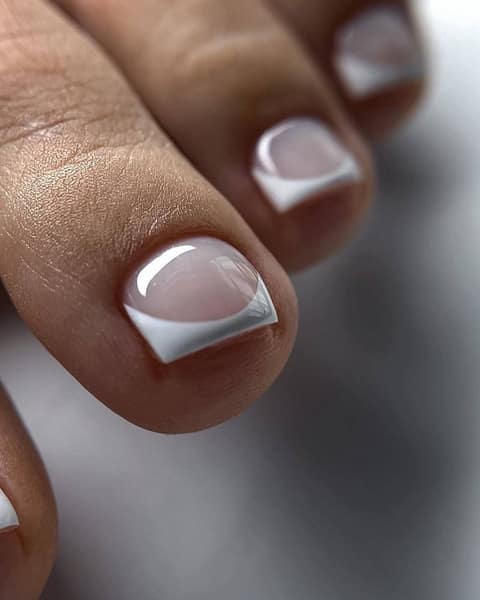 Маникюр — работа мастера Екатерина Ерягина, студия «Пятница»